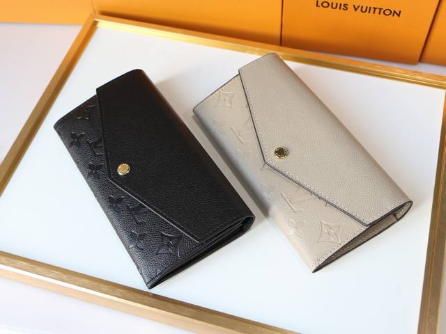 Black Khaki, Size 19x10, The iconic Monogram pattern is embossed on the body of