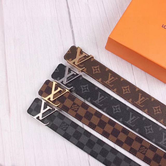 Louis Vuitton Lv Initiales imported canvas monogram belt, 40mm wide, lined with