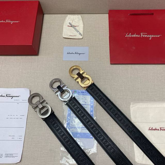Brand: Ferragamo Grade: Original quality. Top-grain cowhide, classic and popular