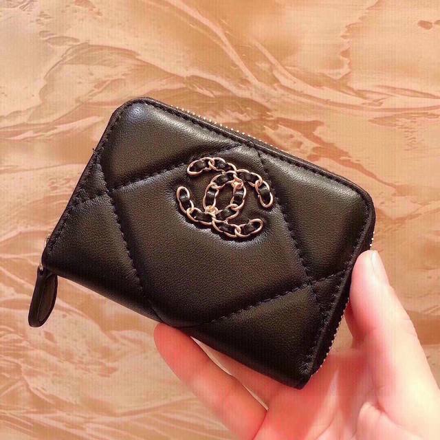 Color Black Size 9X5 Pure leather card holder Super personal use. Dual-purpose c