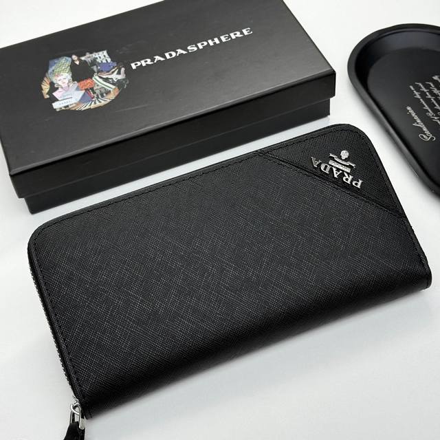 Prada M01, black, silver, with scattered lettering, dimensions 19*10.5*3.5, the