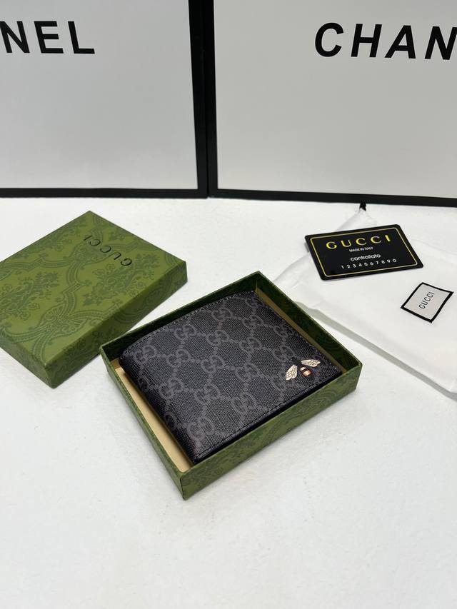 Color Black Size 11X10 Model 451268 Gucci's latest hot-selling short wallet with