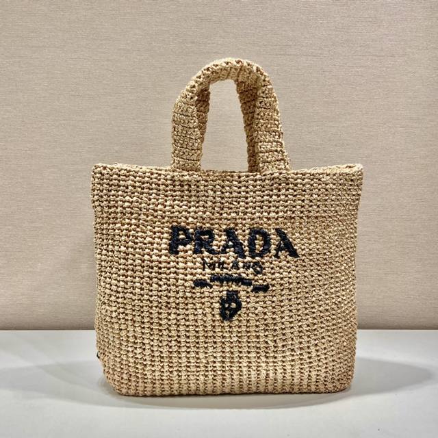Fiber Tote Bag 1Bg408 This fiber tote bag is made of imported raffia and is very