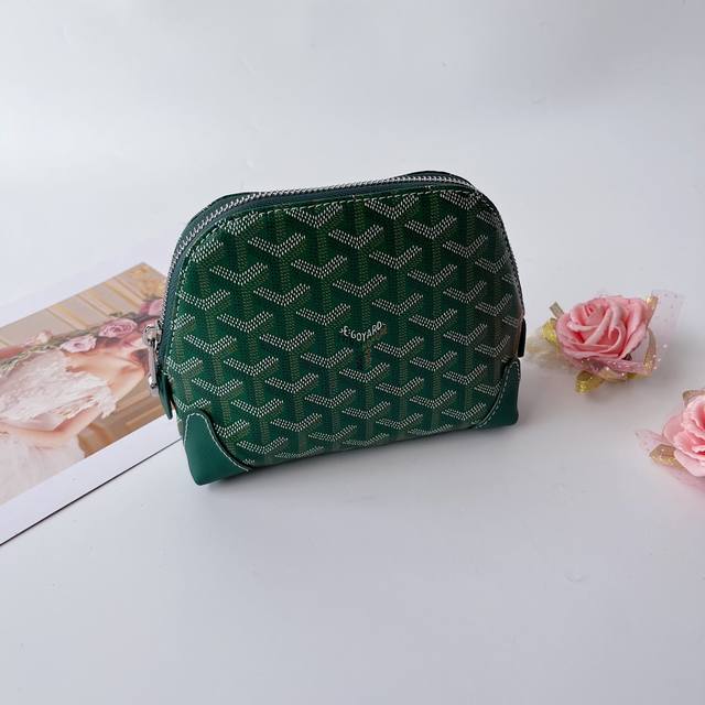 New arrival Vendome Pouch mini shell-shaped cosmetic bag ~ The whole bag is soft