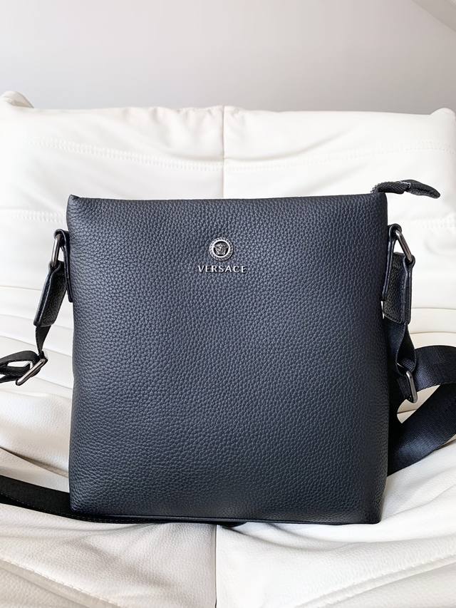 New Versace Men's top quality, briefcase, handbag and messenger bag are hot-sell
