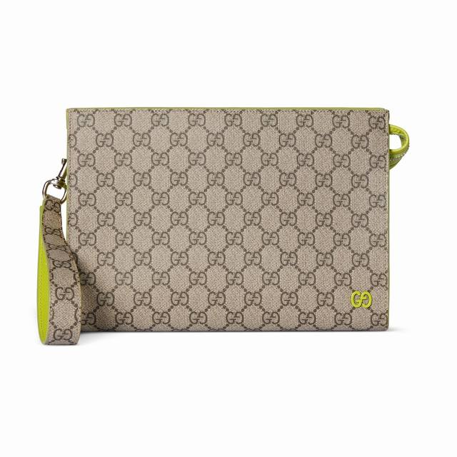 This premium clutch is a masterpiece from the Pre-Fall 2025 collection. Crafted