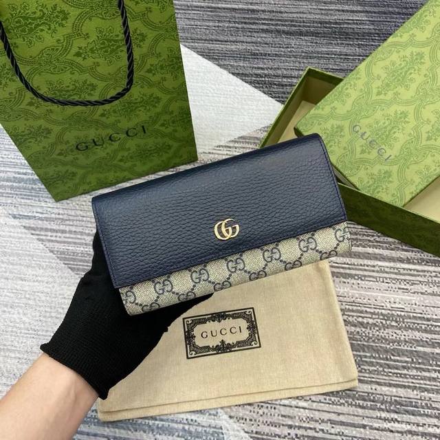 Premium Gucci new products utilize imported leather and imported thread. The new