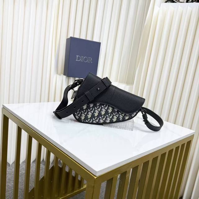 the highest-quality, original, and authentic mini saddle bag on the market. Beig