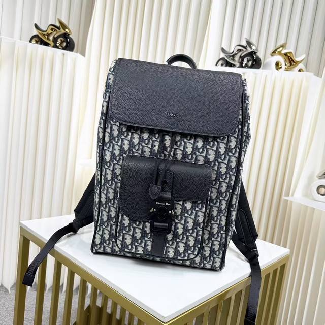 the most premium version on the market. Compare the Saddle Backpack in beige and