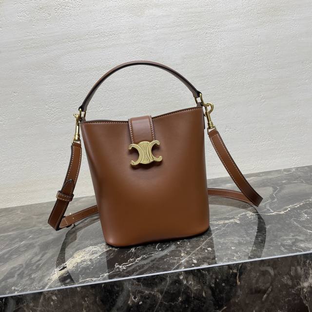 Small Louise Smooth Cowhide Leather Handbag, 24S New Louise Bucket Bag! For thos