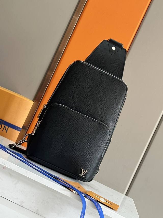 Premium Original, Latest Palm Print Chest Bag. This Avenue shoulder bag features
