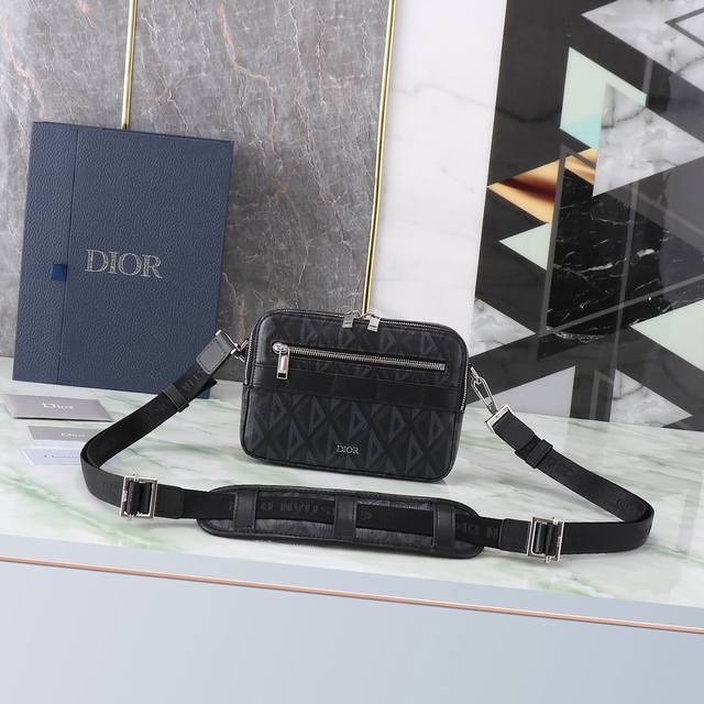 Available in our store. Top quality original model: 1Espo206. Black Oblique Gala