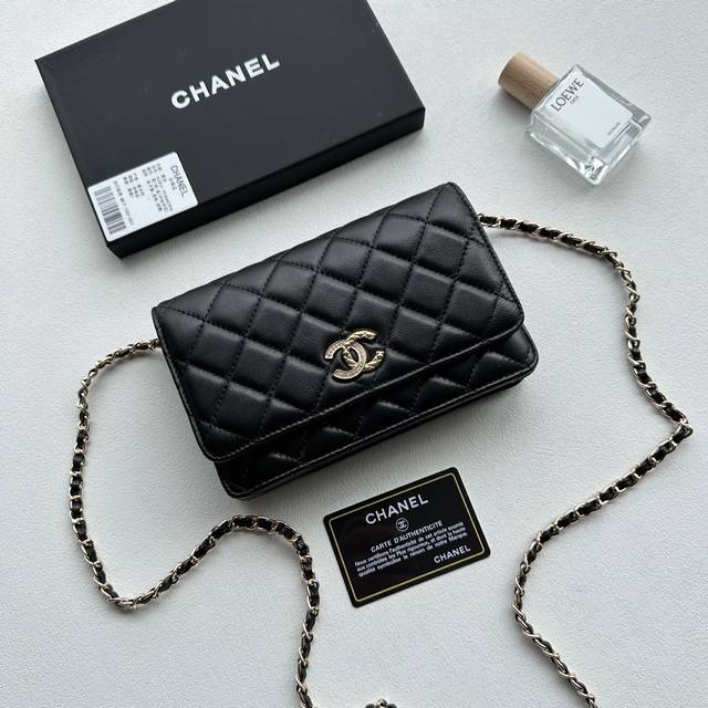 Color: Black Size: 20X13 Woc classic fortune bag sheepskin, can be worn crossbod