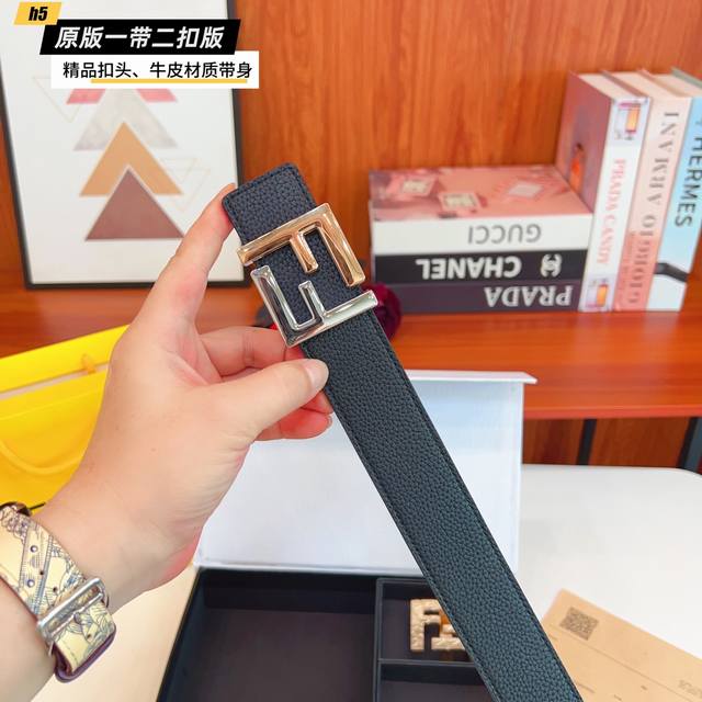 1 belt 1 buckle 1 belt 2 buckles Fendi F home double buckle version 1 belt 2 buc