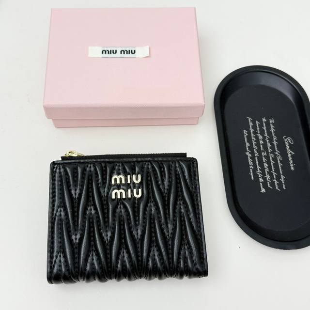 Miumiu 790 Color Black Pink Blue Size 11.5*10*3Miumiu counter latest model! Coun