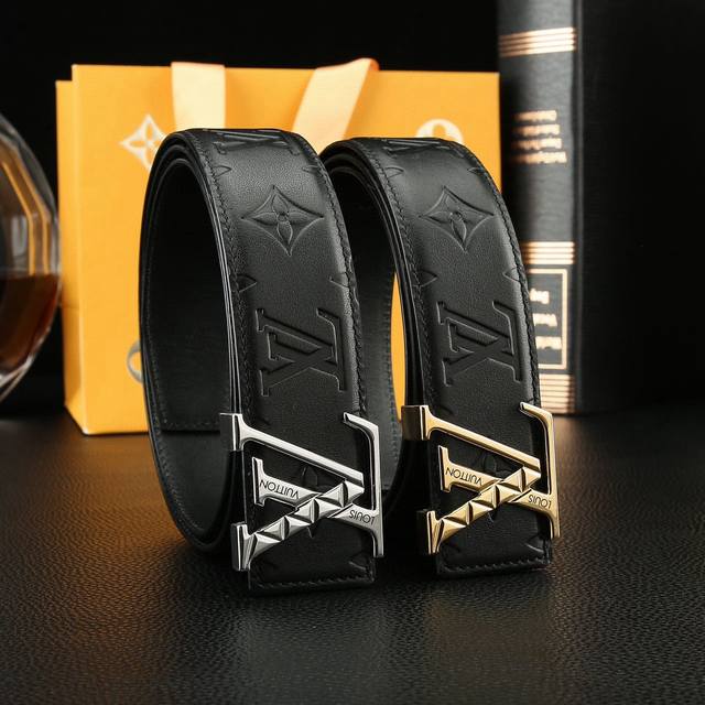 supports NFC chip scanning. LV belt width: 4.0cm. The latest series of counter s