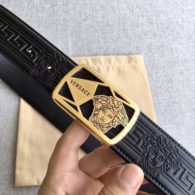Brand: Versace. Size: 38mm. Authentic size. Hardware: Exquisite buckle, vacuum p