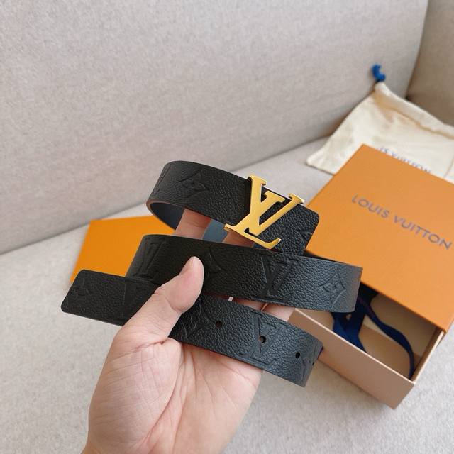 Lv Iconic double-sided belt is reimagined: classic Monogram Empreinte leather is