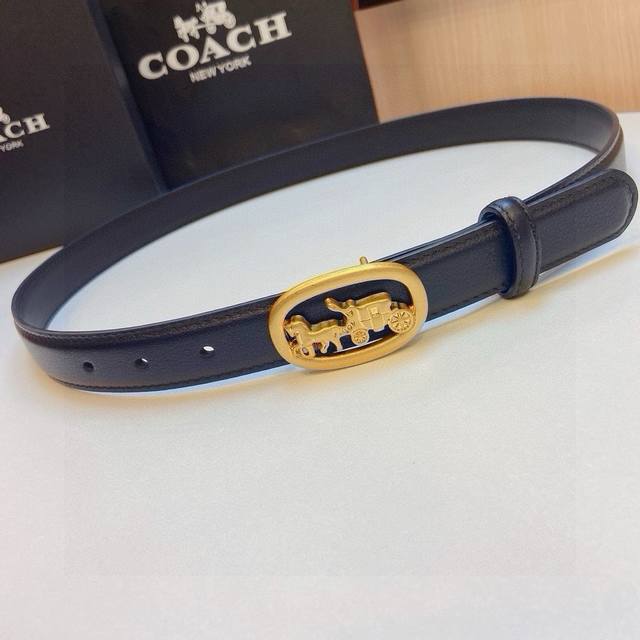 Coach, top calfskin with exquisite horse-drawn carriage hardware buckle, elegant
