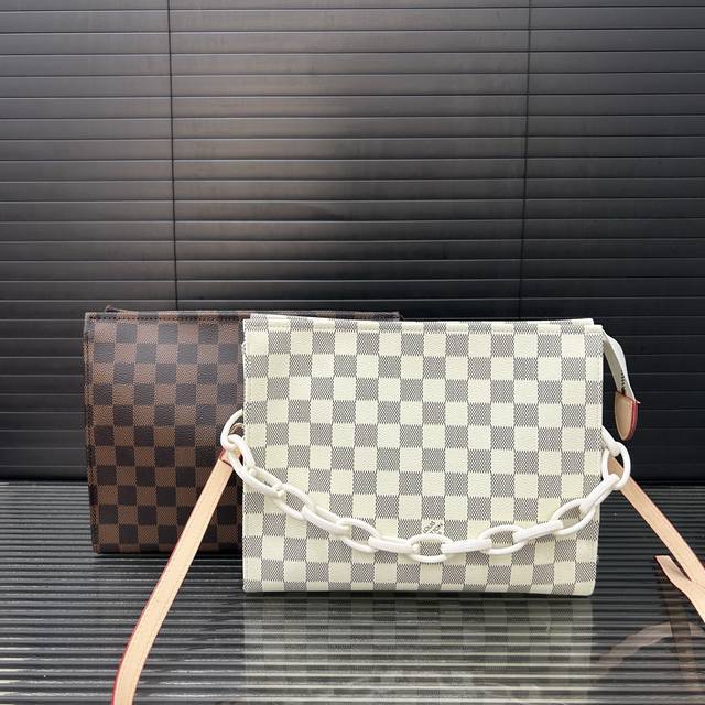 Louis Vuitton Lv Monogram No. 26 toiletry bag, shoulder bag, clutch bag, real sh