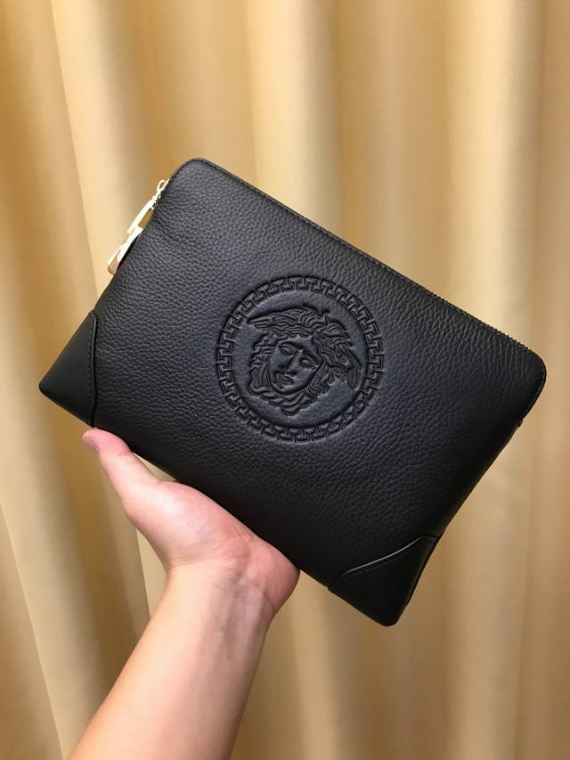 2630 Fan family's latest handbag, look no further! Imported from Italy, top-grai