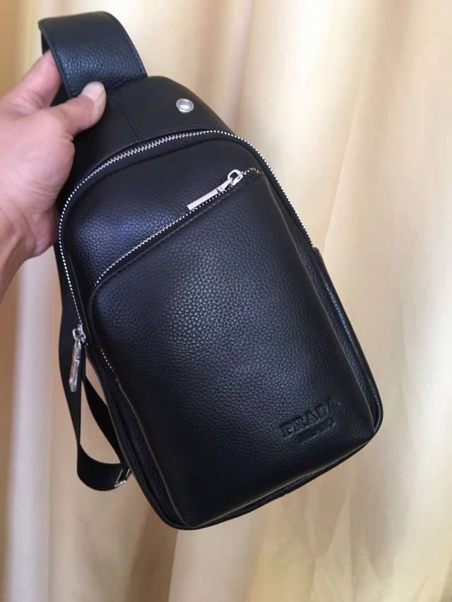 Prada full-leather chest bag, front and back, made of premium, imported, top-gra