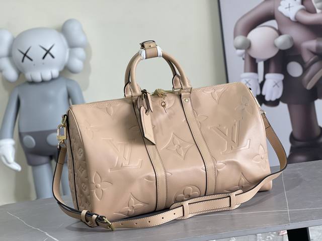 M46114 Kipol Bandariel 45. The classic "Kipol" has been updated in a cool, femin