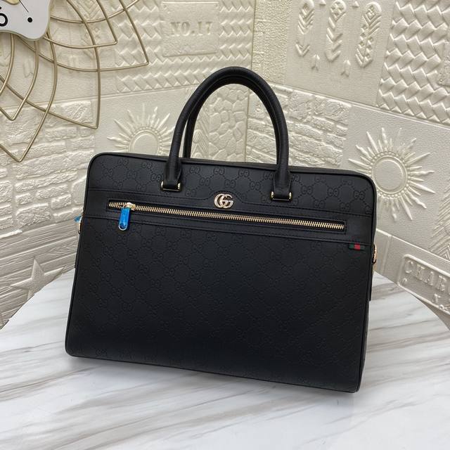 Premium quality! Exclusive, premium edition, G-branded, original from Italy, mad