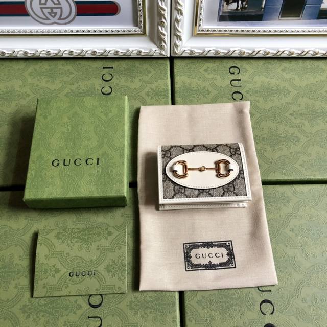 Premium Edition, Green Box Packaging. New to the Spring/Summer collection is thi