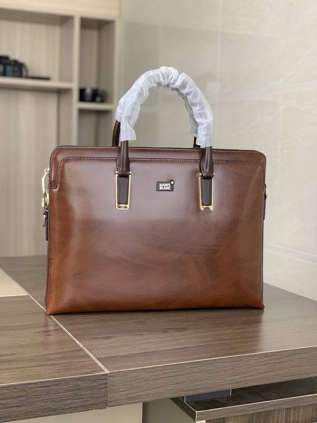 the latest hot-selling Montblanc imported leather pattern combination lock brief