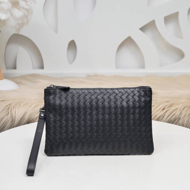 Bv - The latest men's clutch bag, original quality, made with premium waxed cowh