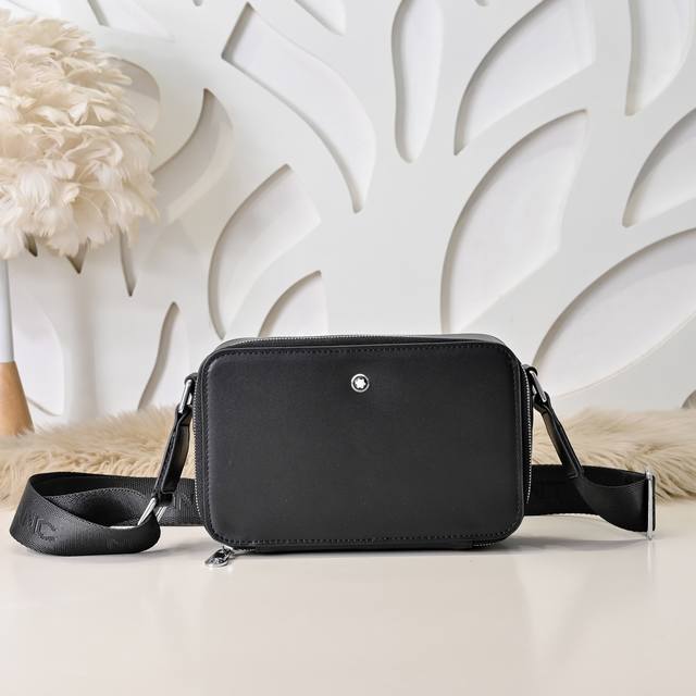 Mont Blanc - The latest men's messenger bag shoulder bag made of top-grain cowhi
