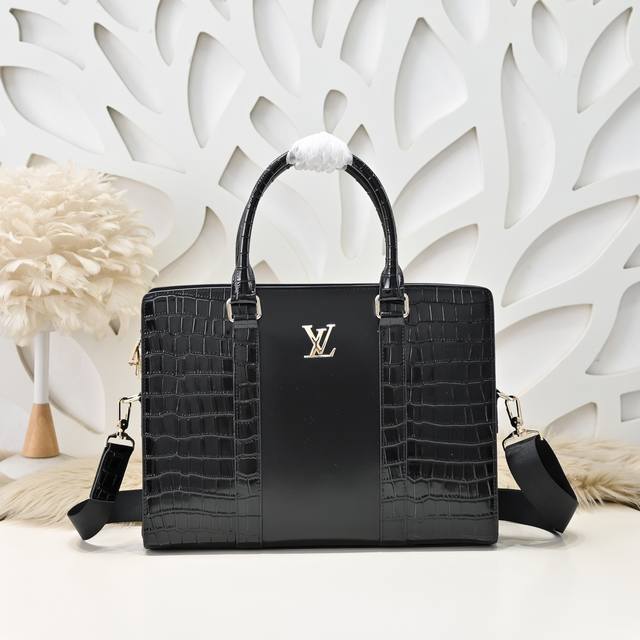 Lv-The latest men's briefcase is made of imported calfskin. The leather is soft