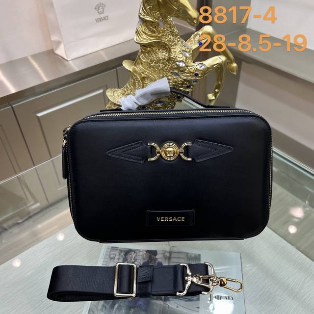 Versace 8817-4 series men's shoulder bag new arrival Black Gold Fantasy bag stan