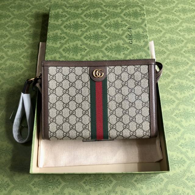 The top-of-the-line Ophidia series combines the essence of Gucci tradition with