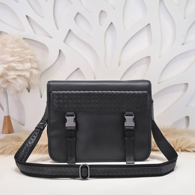 Bv - The latest men's crossbody bag, original quality, official website synchron