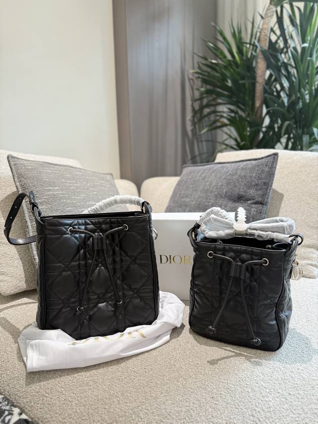 The original cowhide Dior D-Motion bag, which has been in high demand, is so har