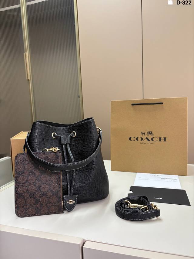 Coach Tote Bucket is very refreshing to carry in the summer D-322 size 22