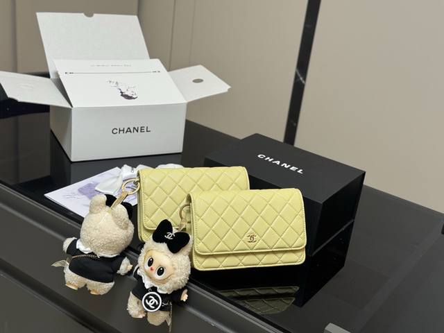 with pendant and folding box Size: 19*12cm Chanel classic fortune bag Woc qualit