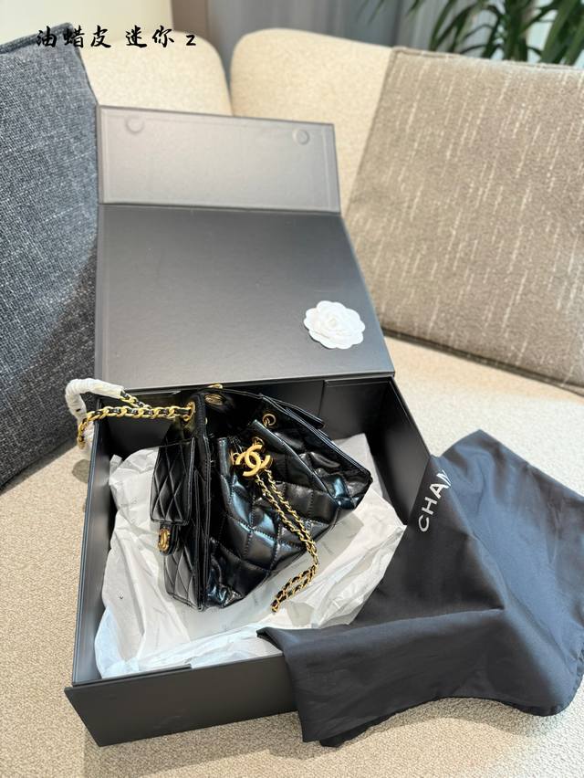 Chanel Mini Hobo 20cm waxed leather box packaging