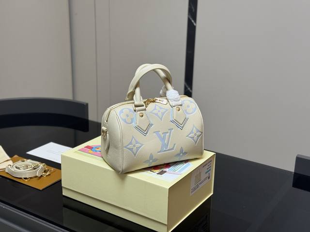 with folding box Size: 21.15Cm Lv Speedy20 new pillow bag Search Lv pillow bag