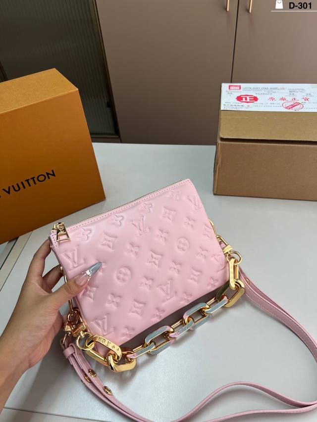 Lv sharp pillow bag Coussin accordion handbag shoulder crossbody bag is used as