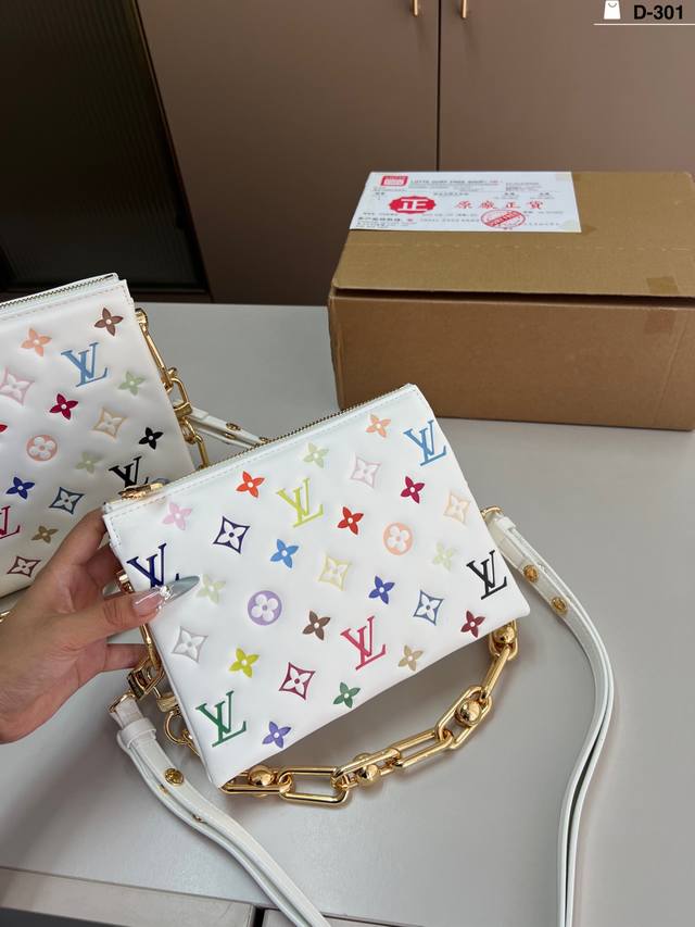 Small Lv sharp pillow bag Coussin accordion handbag shoulder crossbody bag is us