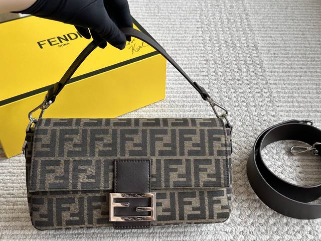 with box Size: 25*14 Cmfendi vintage baguette bag with classic old flower big F,