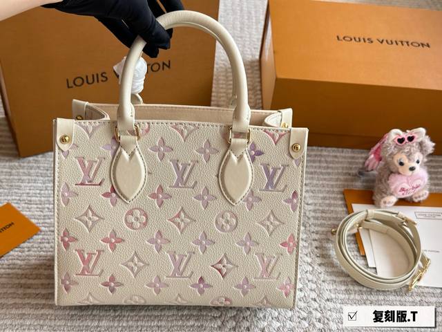with box Size: 25*20cm Small quality and excellent quality Know the goods here i