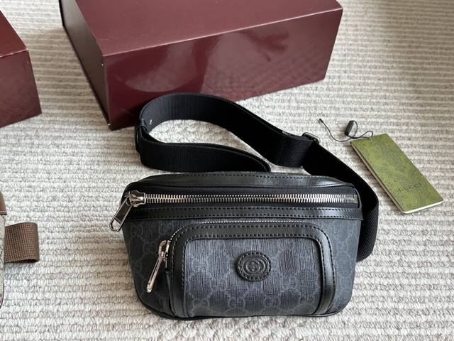 Full set, size 22.12. High-end new Gucci chest and waist bag, imported cowhide f