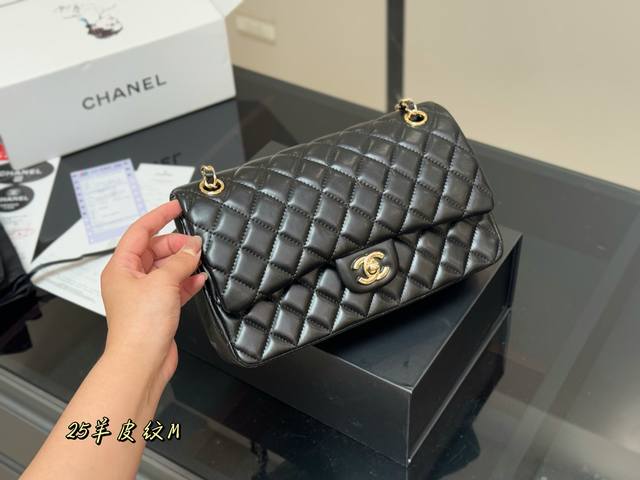with folding box airplane box Size: 25cm Chanel Cf We have always been very care