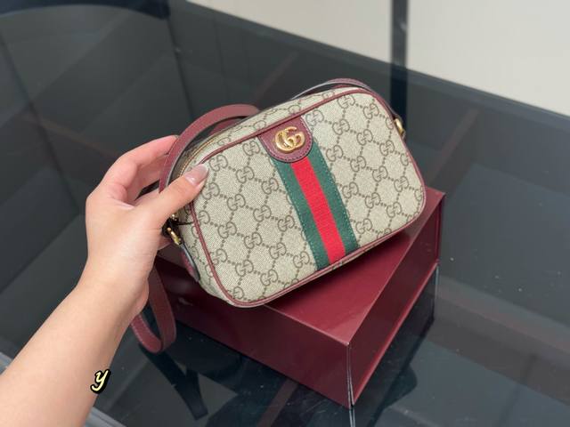 with folding box size: 19*13cm Gucci Ophidia camera bag classic color, huge size
