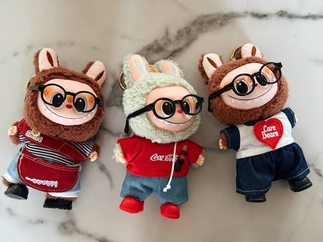 Sisters, the Labubu family has added a new member. Cool and sweet, versatile and