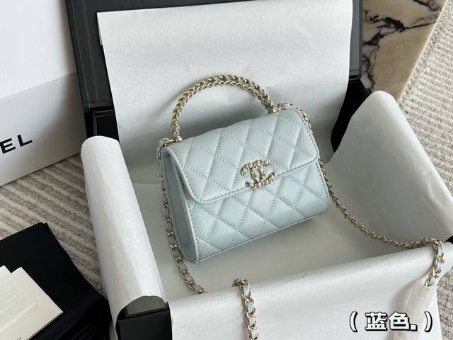 comes with a box. Size: 15*12cm. The Chanel 23Kelly bag is a perfect choice. It